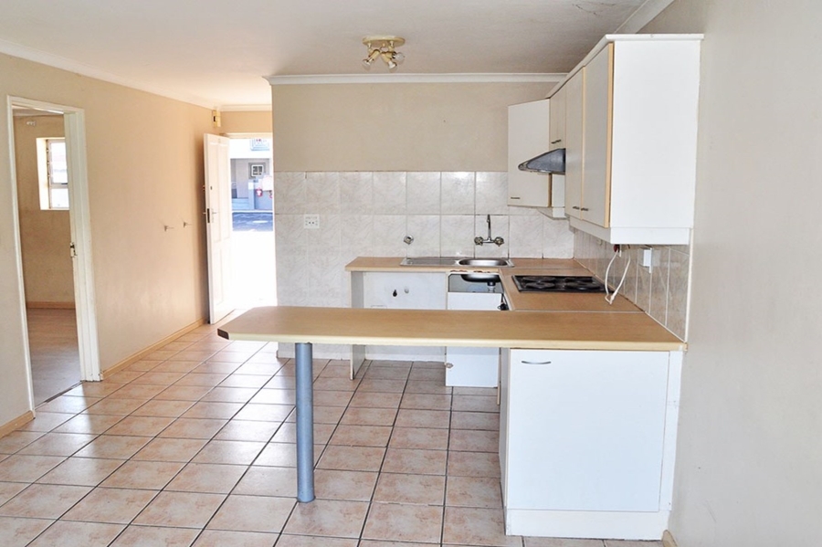 To Let 2 Bedroom Property for Rent in Pinelands Western Cape